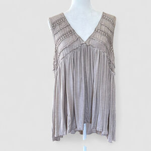 POL Beige Crochet Accent V Neck Sleeveless Top Large